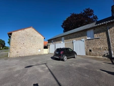 Immeuble à vendre SAINT SORNIN LEULAC (87)