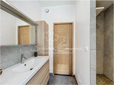 Maison à vendre 8 pièces ESCRENNES (45), 250m², 2 Granges, 4 chambres et +