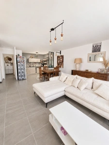 Maison à vendre 4 pièces  ()