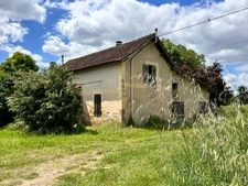 AUTHENTIQUE ET RARE : Maison en pierre avec dépendances – BERGERAC (24)
