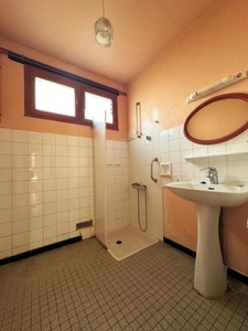 Maison à vendre 6 pièces VARENNES (24)