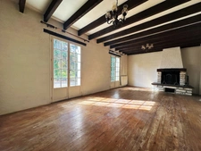 Maison à vendre 6 pièces VARENNES (24)