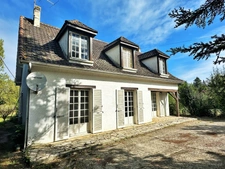 Maison à vendre 6 pièces VARENNES (24)