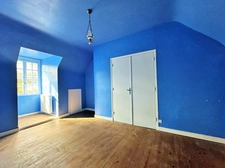 Maison à vendre 6 pièces VARENNES (24)