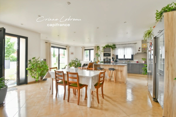 Maison de plain pied, à vendre 3 chambres