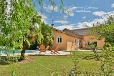 House for sale with 4 bedrooms in CRECHES SUR SAONE (71)