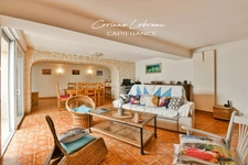 Maison de village avec bel espace extérieur