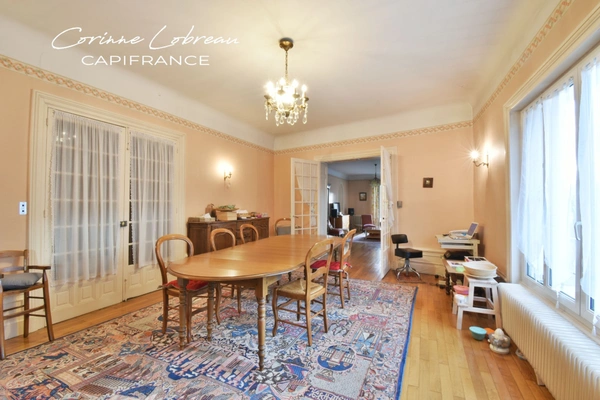 A vendre à MACON maison bourgeoise