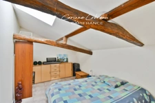 Maison de village avec bel espace extérieur