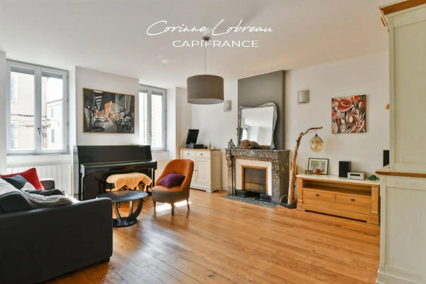 Appartement lumineux avec balcon – 2 chambres – Pont-de-Vaux