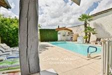 Maison de village avec bel espace extérieur