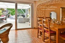 Maison de village avec bel espace extérieur