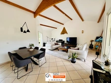 Maison de plain-pied 131m2 - piscine - garages - grand jardin