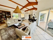 Maison de plain-pied 131m2 - piscine - garages - grand jardin
