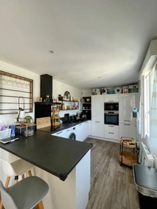Maison à vendre 6 pièces  ()