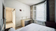 Dpt Gironde (33), à vendre BORDEAUX, appartement T2 avec balcons, de 34,28m² dans immeuble en pierre