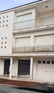 Dpt Charente Maritime (17), à vendre ROYAN appartement T3 avec garage, 100 m de la plage  