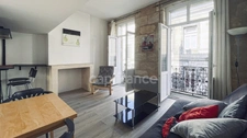 Dpt Gironde (33), à vendre BORDEAUX, appartement T2 avec balcons, de 34,28m² dans immeuble en pierre