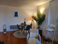 Dpt Gironde (33), à louer BORDEAUX appartement T3 MEUBLE