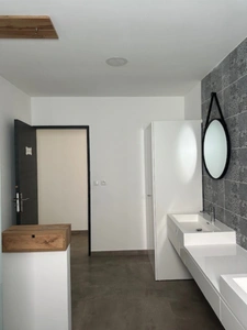 INVESTISSEMENT LOCATIF À FORTE RENTABILITÉ - MAISON RECENTE T5 À LA RIVIÈRE ST-LOUIS 