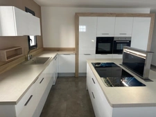 INVESTISSEMENT LOCATIF À FORTE RENTABILITÉ - MAISON RECENTE T5 À LA RIVIÈRE ST-LOUIS 