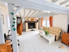 Maison normande rénovée à vendre à L’Hôtellerie – 144 m², 4 chambres, dépendance