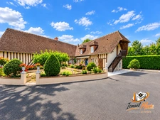 Maison normande rénovée à vendre à L’Hôtellerie – 144 m², 4 chambres, dépendance