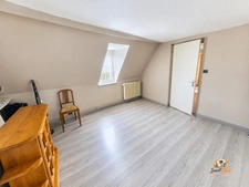 Maison normande rénovée à vendre à L’Hôtellerie – 144 m², 4 chambres, dépendance