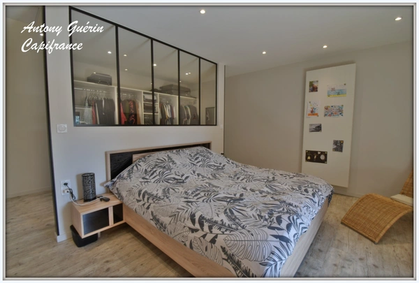 Grange rénovée de caractère avec dépendance 9 pièces-252 m² Habitable-MESNARD LA BAROTIERE