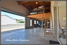 Local artisanal de 120 m² avec mezzanine – La Gaubretière (85130)