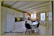 Maison à vendre 6 pièces à BEAUREPAIRE (85)