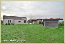 Maison à vendre 6 pièces LA GAUBRETIERE (85)