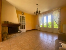  Maison de plain-pied sur sous-sol complet – Incheville
