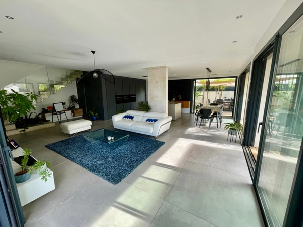 Maison à vendre 5 pièces PEROLS (34)