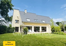 MESQUER- A 100 M DE LA MER ET ACCES À PIED AUX COMMERCES - A VENDRE MAISON 7 CHAMBRES - 200 m2 HAB - PISCINE - JARDIN SANS VIS À VIS - GARAGE