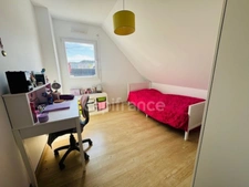 MESQUER - A VENDRE MAISON SITUÉE AU CALME AVEC JARDIN - 4 CHAMBRES ET GARAGE - ACCÈS TOUT À PIEDS OU À VÉLO