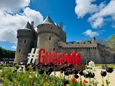 GUERANDE - TOUT À PIED - MAISON DE VILLE 3 CHAMBRES - POUR HABITER OU INVESTIR