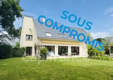 MESQUER- A 100 M DE LA MER ET ACCES À PIED AUX COMMERCES - A VENDRE MAISON 7 CHAMBRES - 200 m2 HAB - PISCINE - JARDIN SANS VIS À VIS - GARAGE