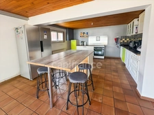 FAMILY HOME OF 143M2, SWIMMING POOL, HANGAR OF 300M2 AND ENCLOSED LAND OF 1136M2
