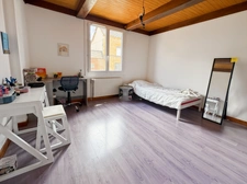 MAISON FAMILIALE DE 143M2, PISCINE, HANGAR DE 300M2 ET TERRAIN CLOS DE 1136M2