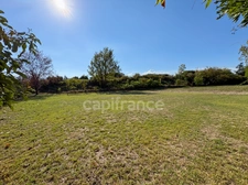 MAISON DE 211 M² – 5 CHAMBRES – SPA – GRANDS GARAGES ET DÉPENDANCES – TERRAIN DE 2 305 M²
