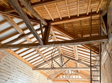 COUNTRY HOUSE WITH BARN, ON A BUILDING PLOT OF 5571M2
