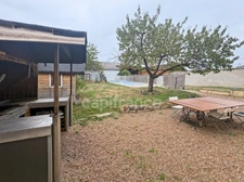 FAMILY HOME OF 143M2, SWIMMING POOL, HANGAR OF 300M2 AND ENCLOSED LAND OF 1136M2