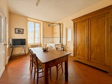 MAISON DE VILLE À RÉNOVER DE 110 M² – 4 CHAMBRES – ATELIER DE 98 M² – TERRAIN CLOS ET ARBORÉ DE 1 006 M²