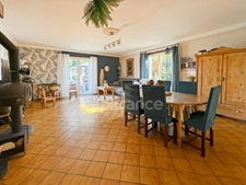MAISON DE 211 M² – 5 CHAMBRES – SPA – GRANDS GARAGES ET DÉPENDANCES – TERRAIN DE 2 305 M²