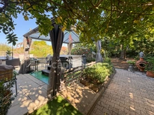 MAISON DE 211 M² – 5 CHAMBRES – SPA – GRANDS GARAGES ET DÉPENDANCES – TERRAIN DE 2 305 M²