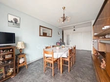 APPARTEMENT VENDU LOUÉ – 2 CHAMBRES, BALCON ET ASCENSEUR – ROANNE CENTRE
