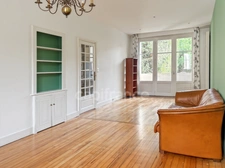 APPARTEMENT DE 133,95 M² AVEC BALCON, CAVE ET GRENIER – CENTRE-VILLE DE ROANNE