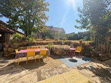 VILLAGE HOUSE OF APPROXIMATELY 200 M2, 4 BEDROOMS, GARAGE, AND ENCLOSED LAND OF 694M2