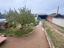 FAMILY HOME OF 143M2, SWIMMING POOL, HANGAR OF 300M2 AND ENCLOSED LAND OF 1136M2